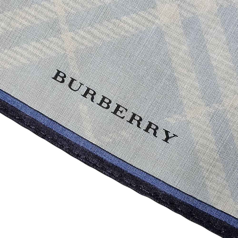 BURBERRY SCARF - Picture 12 of 13